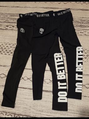 Hydrogen Performance leggings featuring a prominent skull logo and "DO IT BETTER